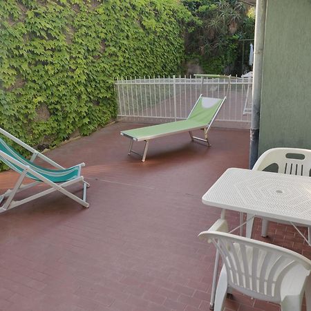 Apartament Residenza Il Poggio San Bartolomeo Al Mare Pokój zdjęcie