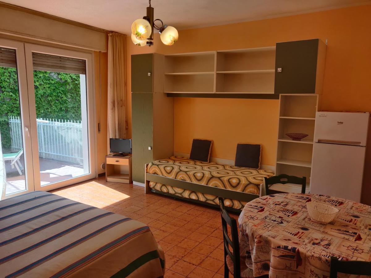Apartament Residenza Il Poggio San Bartolomeo Al Mare Zewnętrze zdjęcie